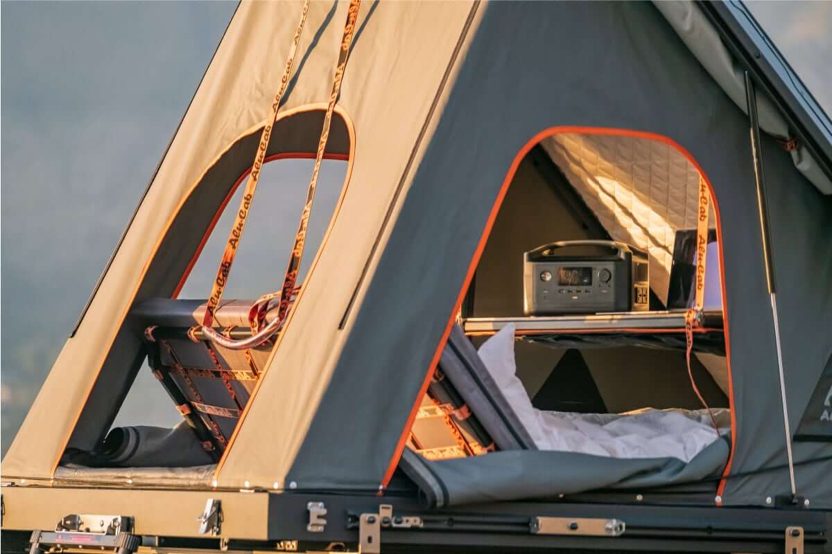 ROOFTOP TENT DROP DOWN TABLE