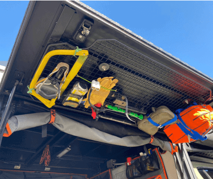 CANOPY CAMPER SIDE DOOR GRID