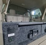 LC200 GX 5 SEATER BARRIER - Image 2