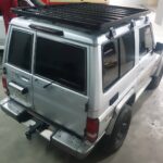 LC71 (1762mm) SLIMLINE II ROOF RACK KIT - Image 2