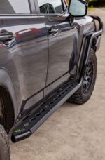 SSP090-D - LC300 PREMIUM STEEL SIDE STEP - Image 3