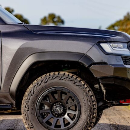 IFF6090 - LC300 FENDER FLARE SET