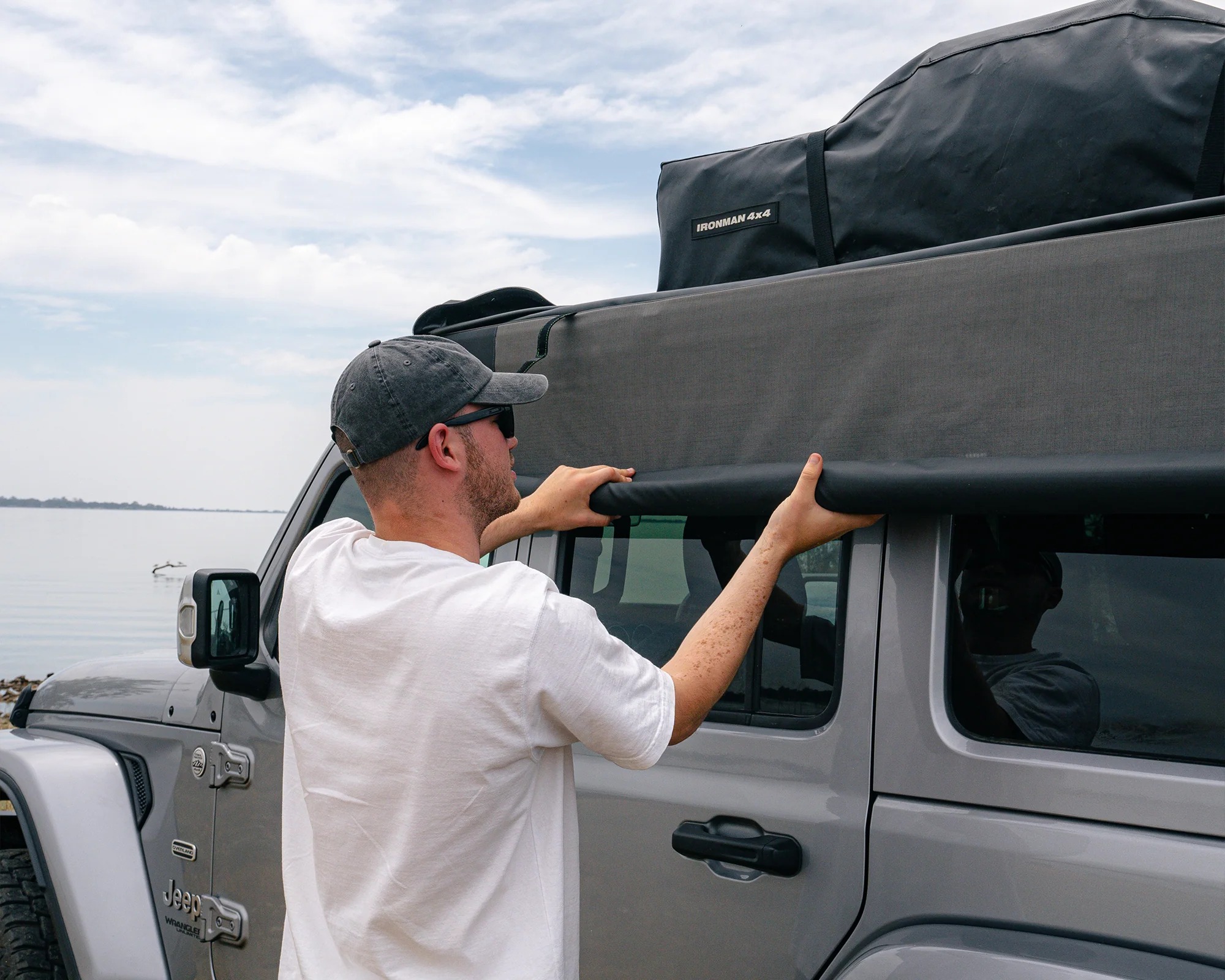 (2.5x2.5m) (2x2.5m) (1.4x2m) AWNING - Image 11