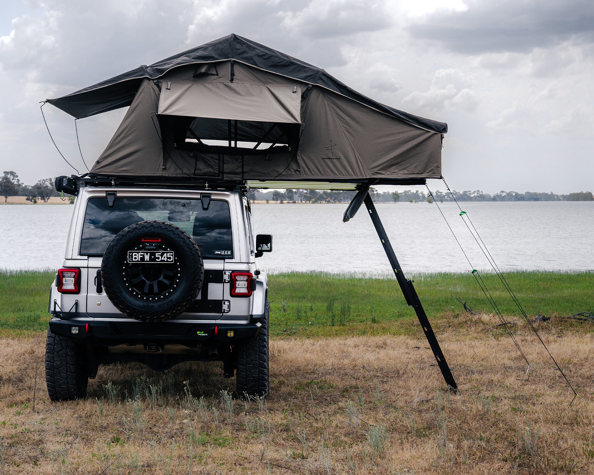 IRTT0067 - CROSS 1200 ROOFTOP TENT - Image 11