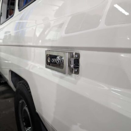 LC70 SERIES UTILITY BRACKET