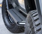ISUZU D-MAX 2020+ SIDE STEPS & RAILS - Image 3