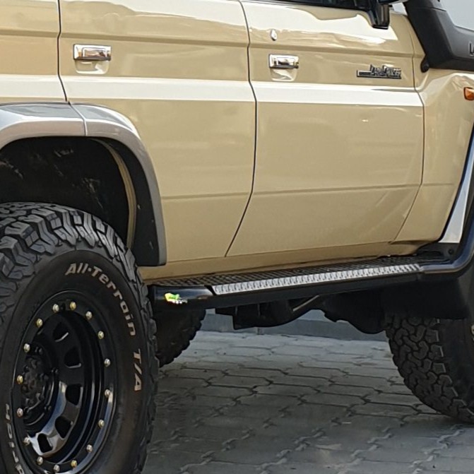 SS015 TOYOTA LC76 PREMIUM SIDE STEPS - Image 1