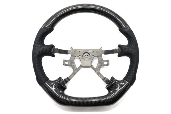 Y61 Classic Carbon Black Leather/Perforated Sides Steering Wheel Kit