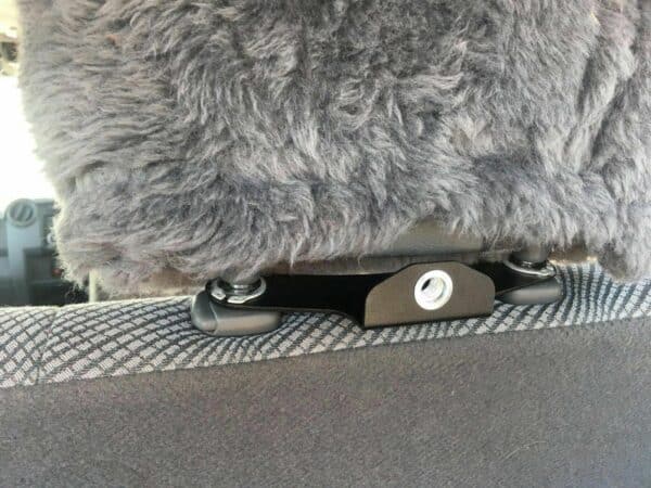 LC76 Light Cargo &amp Pet Barrier