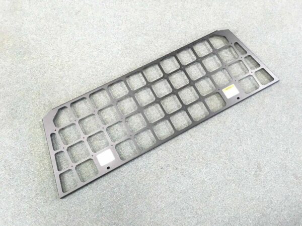 LC76 Light Cargo &amp Pet Barrier