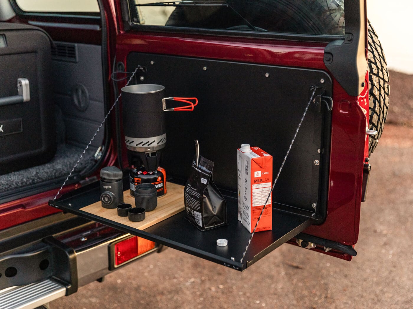 LC76 Rear Door Drop Down Table & Door Cards